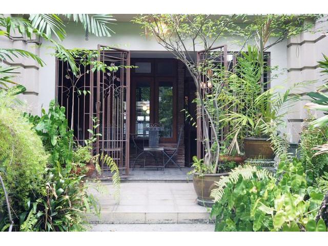 รหัส RT783  ให้เช่าทาวน์โฮม 4 ชั้นโครงการ บ้านสวนเกษมสุวรรณ สุขุมวิท 50 เฟอร์ครบพร้อมอยู่ ตกแต่งสวยงาม สไตล์รีสอร์ท