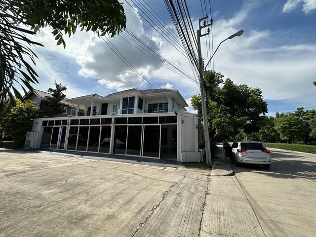 ให้เช่าบ้านเดี่ยว 2 ชั้น โครงการดีไลท์ แอทซีน วัชรพล จตุโชติ