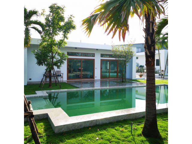 H35 ขายบ้านพูลวิลล่าสไตล์โมเดิร์น 5 ห้องนอน ติดอ่างมาบประชัน/ Modern Pool Villa 5 Beds Map Phrachan