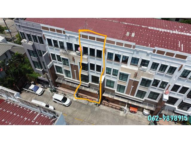 ขาย บ้านกลางกรุง ออฟฟิศ พาร์ค ลาดพร้าว 71 ในลาดพร้าว, กรุงเทพ