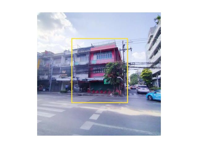 ขายอาคารพานิชย์ แขวงคลองตันเหนือ เขตวัฒนา กทม.