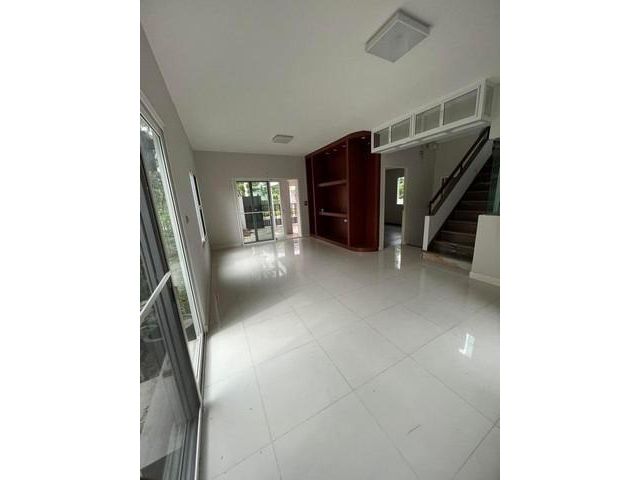 POR2759 ขายบ้านเดี่ยว หมู่บ้าน มัณฑนา ศรีนครินทร์ - ร่มเกล้า