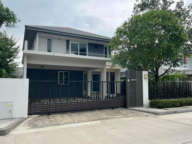 ขายบ้านเดี่ยว 2 ชั้น หมู่บ้านมัณฑนา ศรีนครินทร์ - ร่มเกล้า