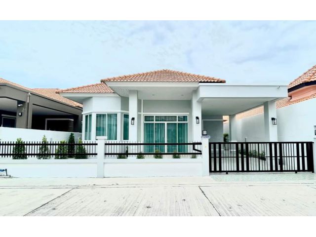 H43 Single House for 3 beds for sale/ ขายด่วน บ้านเดี่ยว แต่งครบ พร้อมอยู่ 3 ห้องนอน