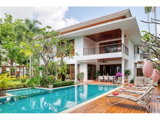 ขายบ้านสไตล์รีสอร์ทพร้อมสระว่ายน้ำ ซ.วชิรธรรมสาธิต 46 สุขุมวิท 101/1