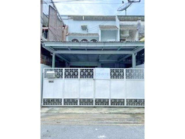 BTS ให้เช่าบ้าน 2ชั้น St Andrews รีโนเวท 26 ตรว. 3แอร์ เลี้ยงสัตว