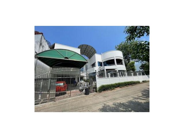 LL04  ขาย บ้านเดี่ยว/โฮมออฟฟิศ 3 ชั้น ซอยลาดพร้าว 83 #ใกล้ BTS