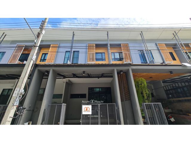 ขายทาวน์เฮ้าส์ Eco Space 2 ชั้น มีชั้นลอย ติดถนนใหญ่เกษตรตัดใหม่