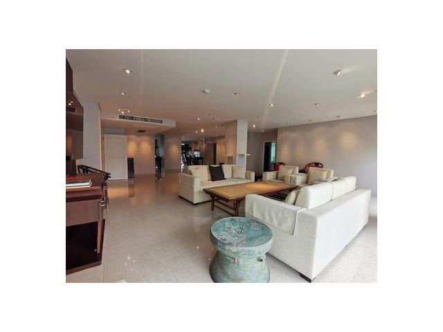 ชิดลม เพลส 3 ห้องนอน