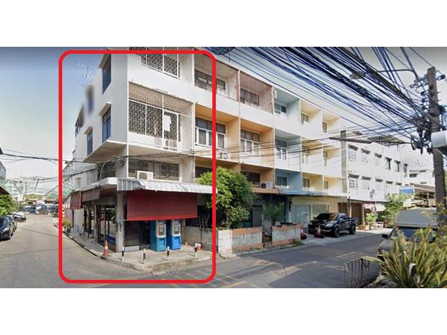 ห้องหัวมุม ถ. สรงประภา สรณคมณ์ ทำโฮสเทลได้ 4ชั้น 6นอน 4น้ำ
