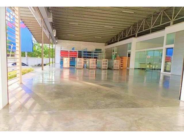 ให้เช่าพื้นที่ขนาด 400 ตร.ม. ติดถนนเทพารักษ์ บางพลี