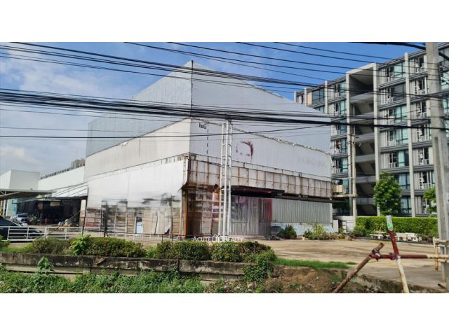 อาคารโกดัง 2 ชั้นขนาดใหญ่ให้เช่า บนถนนรามอินทรา ใกล้รถไฟฟ้าสายสีช