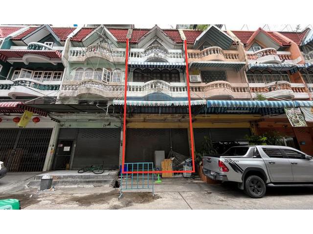 ขายอาคารพาณิชย์ 3 ชั้น มีชั้นลอย ซอยสีหราบุรานุกิจ 13 มีนบุรี