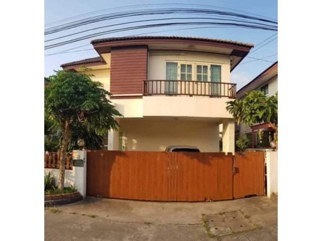 TP.ขายบ้านเดี่ยว 2 ชั้น หมู่บ้านศรีนครินทร์ศรีราชา ทำเลดี ใจกลางศรีราชา ติดถนนใหญ่ อัสสัมชัญ-ไร่กล้วย
