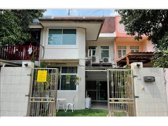 ขาย ทาวน์เฮ้าส์ 2 ชั้น 28 ตรว  พัฒนาการ 48