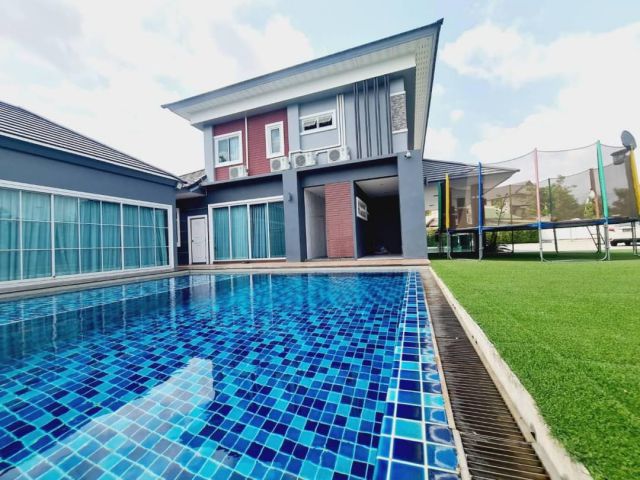H61 Sale Pool Villa 4 Beds/ ขายบ้านพลูวิลล่าเเบบสไตล์โมเดิ้ล 4 ห้องนอน หนองปรือ