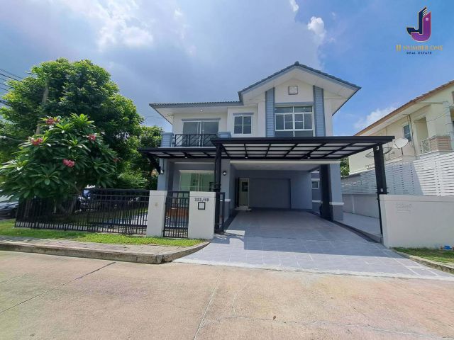 ขาย บ้านเดี่ยว 2 ชั้น หมู่บ้านสราญสิริ ปัญญาอินทรา 1 ขนาด 61 ตร.ว. 3 ห้องนอน   3 ห้องน้ำ   รีโนเวทใหม่