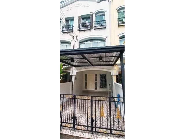 ให้เช่าทาวน์โฮม บ้านกลางเมือง เดอะ ปารีส พระราม9 กรุงเทพกรีฑา7