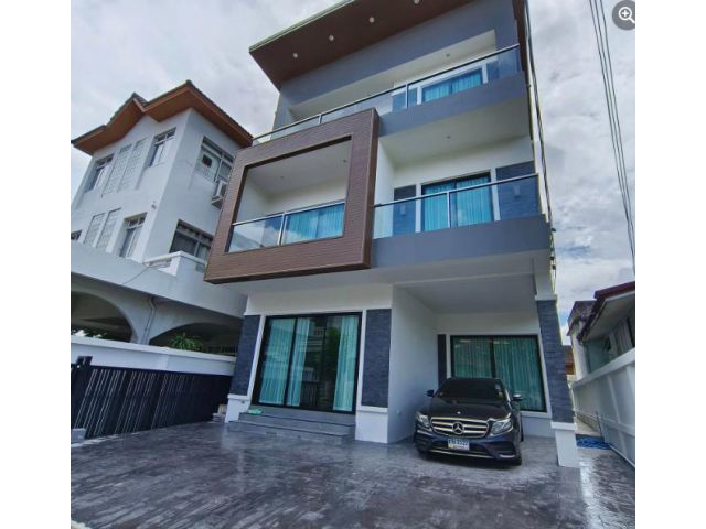 ให้เช่าและขายบ้านเดี่ยว 3 ชั้น ซอยสุขุมวิท 65 เนื้อที่ 50 ตรว.