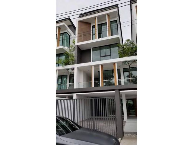 ขายทาวน์โฮมโครงการ : แกลม ลาดพร้าว 71 กรุงเทพมหานคร