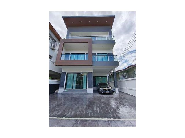 JJ342  ขายบ้านเดี่ยว 3 ชั้น บ้านใหม่พึ่งสร้างเสร็จ ซอยสุขุมวิท65