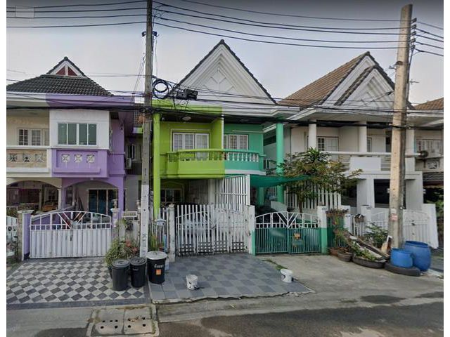 ขายบ้านทาวน์เฮ้าส์ 18 ตรว. 2 ชั้น 3นอน 2น้ำ ถ.นวมินทร์ 157 แยก6-2 หมู่บ้านพรบดินทร์ ใกล้รพ.พญาไท ขาย 2.49 ล้านบาท