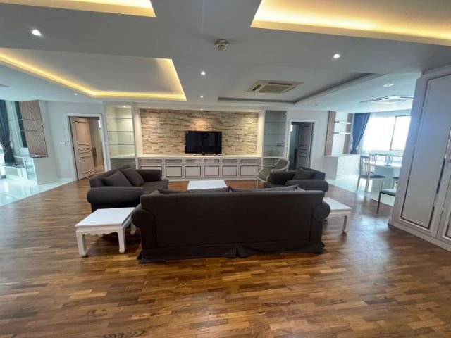 President Park Sukhumvit 24 for rent Pet friendly 3bed 4bath 260sqm. rental 80k