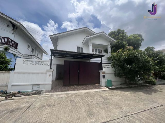ขาย /ให้เช่า บ้านเดี่ยวหลังใหญ่ หมู่บ้านจิรทิพย์ ถ.สุขาภิบาล 5 เนื้อที่ 69 ตรว. 3 ห้องนอน 2 ห้องน้ำ ทำเลดี ใกล้ทางด่วน ข