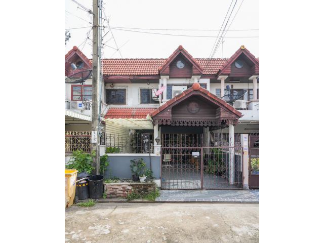 ขายทาวน์เฮ้าส์ 2 ชั้น Loft Style ลาดพร้าว 101 เขตบางกะปิ กรุงเทพฯ