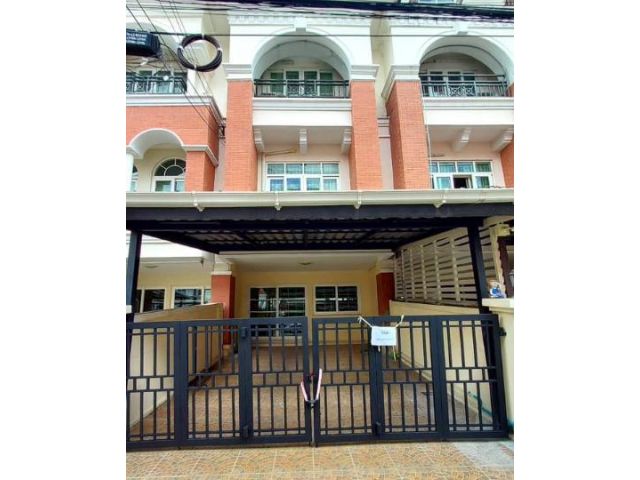 ให้เช่าทาวน์โฮม 3 ชั้น คาซ่า ซิตี้ Casa City รามคำแหง74-76