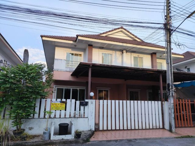 TP.บ้านแฝด 2 ชั้น สไตล์บ้านเดี่ยว พิกัด : หมู่บ้านศรีนครินทร์ศรีราชา
