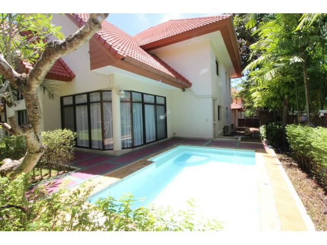 H91 ให้เช่าวิลล่าพร้อมสระว่ายน้ำ โครงการติดสนามกอล์ฟแหลมฉบังคลับ /Pool Villa 4 BR next to Laem Chabang Golf Club