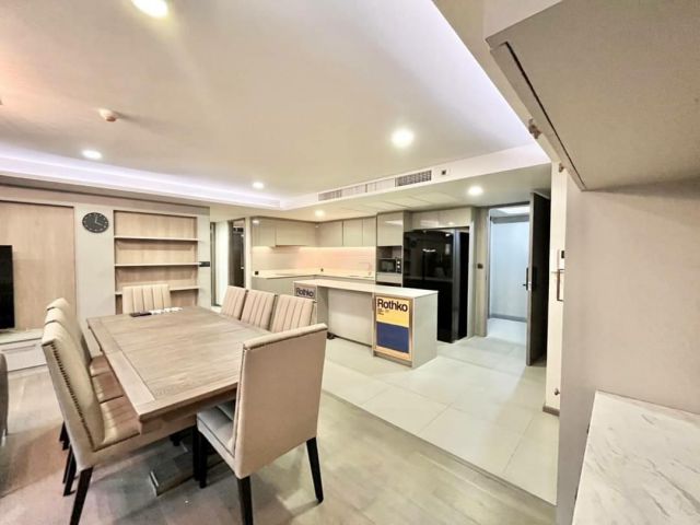 Klass Sarasin Rajadamri for rent 3 bedrooms 3 bathrooms 120 sqm. rental 60,000 baht/month