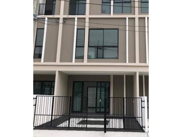 HO03 For Rent Townhome/Home Office for rent at Patio