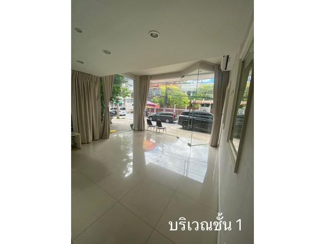 POR2807 ให้เช่า อาคารพาณิชย์ 2 คูหา 5ชั้น พร้อมลิฟท์ สุขุมวิท 39