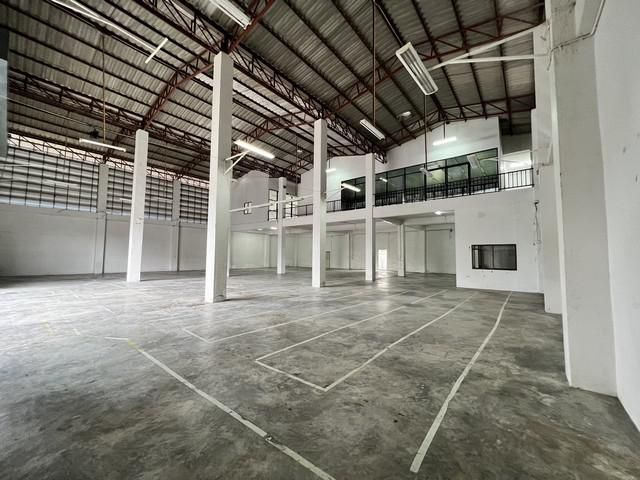 ให้เช่าโกดังพร้อมออฟฟิศ 1200 ตรม.รามคำแหง182 ย่านมีนบุรี ถนนซอยกว