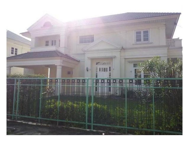 ให้เช่าบ้านเดี่ยว105 ตร.ว. 3ห้องนอน  ไกล้โรงเรียนนานาชาติ รามคำแห