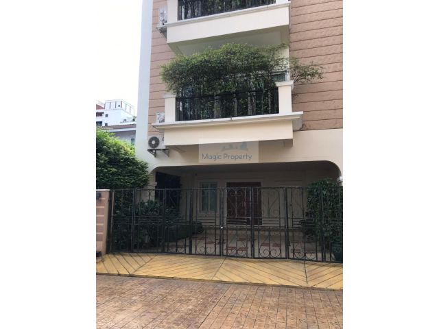 ขายทาวเฮ้าส์ 4 ชั้น ในโครงการ คูลิช เพลส ซ.ศูนย์วิจัย2 เเขวงบางกะปิ เขตห้วยขวาง กทม.