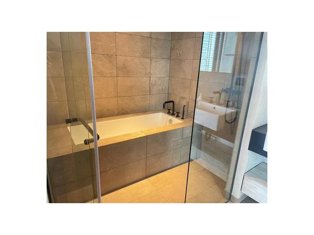 เดอะ ลอฟท์ อโศก 2 ห้องนอน