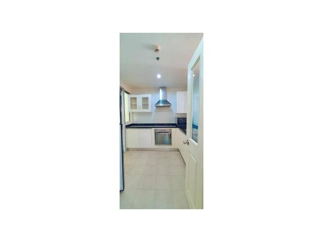 สิริ เรสซิเด้นซ์ สุขุมวิท 3 ห้องนอน