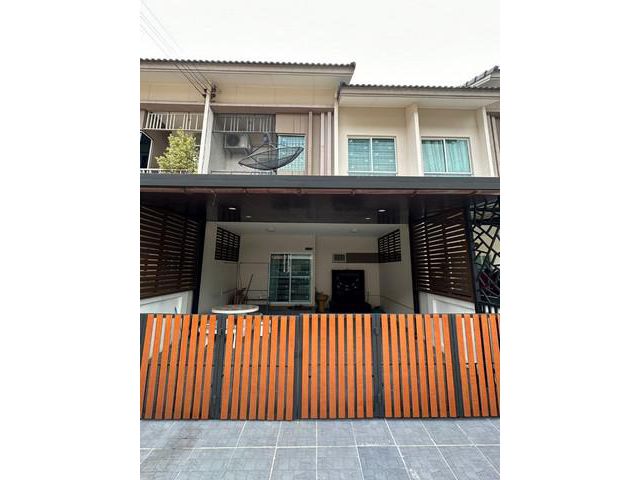 ขายทาวน์โฮม  :  ธนาซิโอ รัตนาธิเบศร์ นนทบุรี