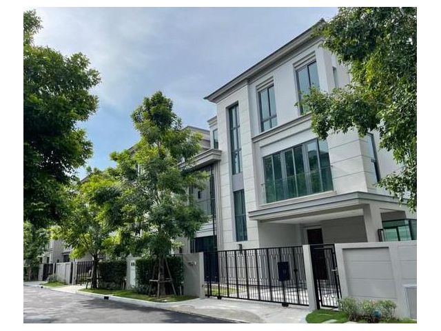 ขาย บ้านเดี่ยว Luxury Duplex Home 3 ชั้น   เดอะ ซอนเน่ ศรีนครินท