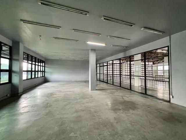 ให้เช่าโกดังสินค้าพร้อมสำนักงานออฟฟิศ พื้นที่รวม 1200 ตารางเมตร