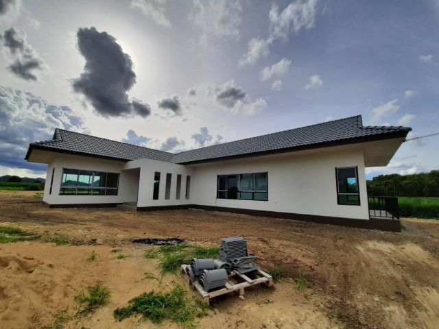 ขายที่ดินและบ้านสวนสวยชั้นเดียวตัวแอล รวมพื้นที่6ไร่3งาน79ตรว.