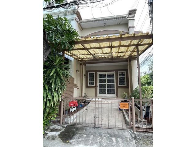 หมู่บ้านการ์เด้นท์ซิตี้ 2 ซอยสุขุมวิท 54 เดินทางสะดวกใกล้ทางด่วน
