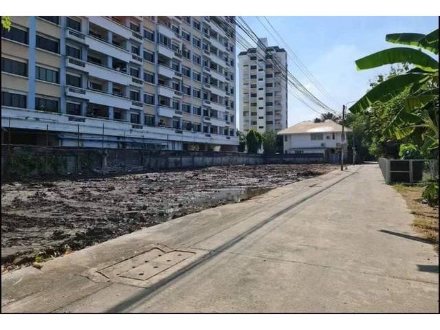ขายที่ดินเปล่าพร้อมสิ่งปลูกสร้าง เนื้อที่ 490 ตรว ย่านบางนา-ตราดซ