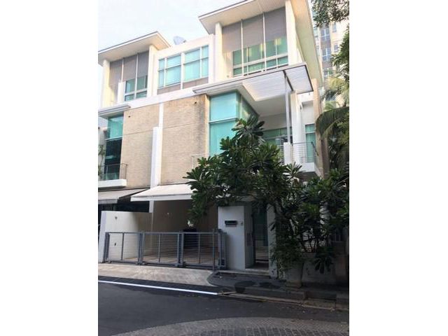 For Rent ทาวน์โฮม3 ชั้น เดอะแลนด์มาร์ค เรสซิเดนซ์ ลาดพร้าว 32