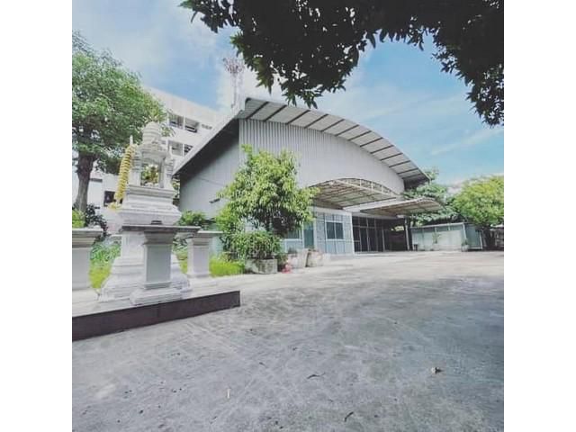 ให้เช่าโกดังพร้อมออฟฟิศ 330 ตรว โชคชัย 4 ใกล้รถไฟฟ้าโชคชัย4