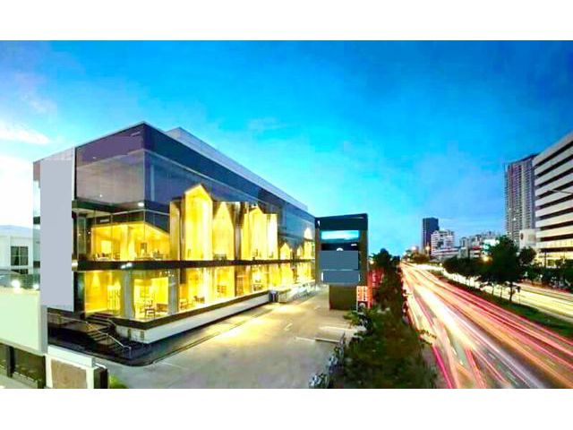 MRTสุทธิสาร ลิฟท์ โชว์รูม 6,010 ตรม. MRTรัชดา เดอะสตรีท รัชดา 350