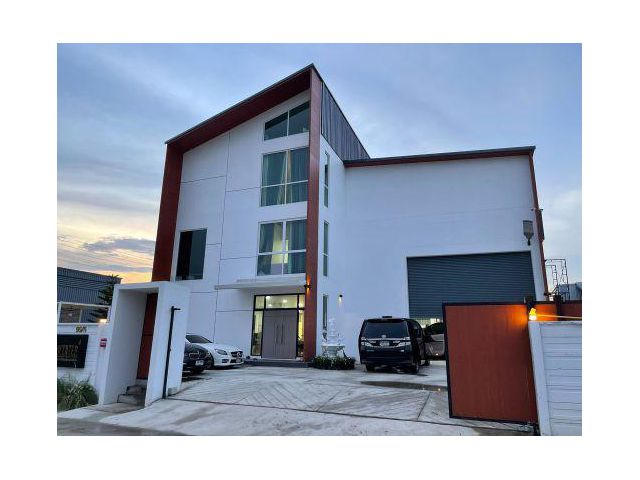 ขายที่ดิน+โรงงาน โกดัง ราคาเริ่มต้น 1.9 ล้าน ทำเลทอง ราคาถูก ติดถนนใหญ๋